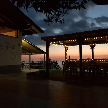 ボニファーティ Azienda Agrituristica La Fonteヴィラ エクステリア 写真